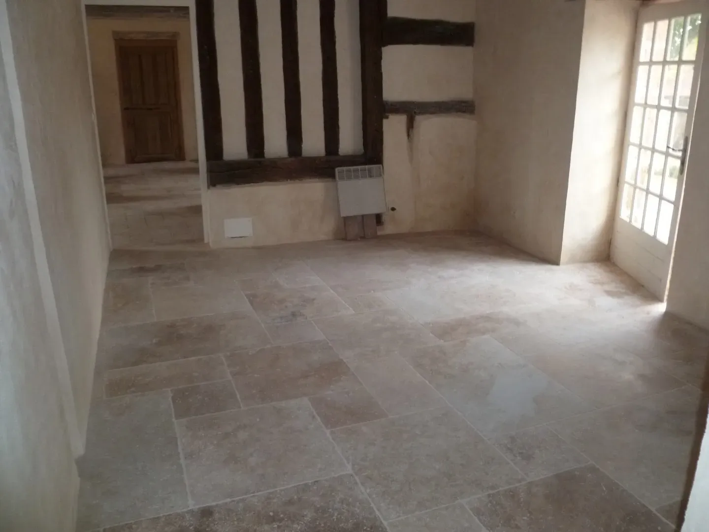 dallage travertin pierre